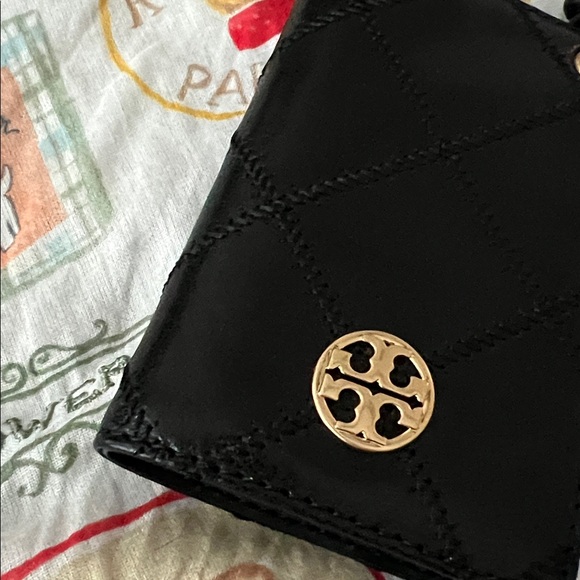 Tory Burch Black Quilted Card Holder with Gold Logo - Picture 4 of 7